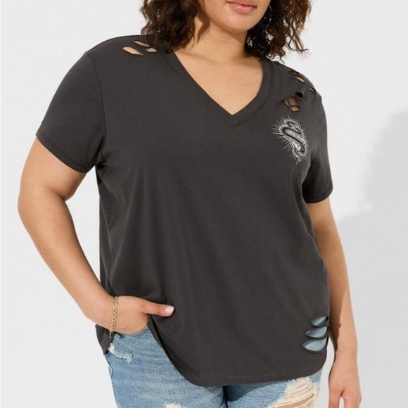 Torrid Goddess Relaxed Fit Heritage Distressed Tee. Size 1 - Picture 2 of 13
